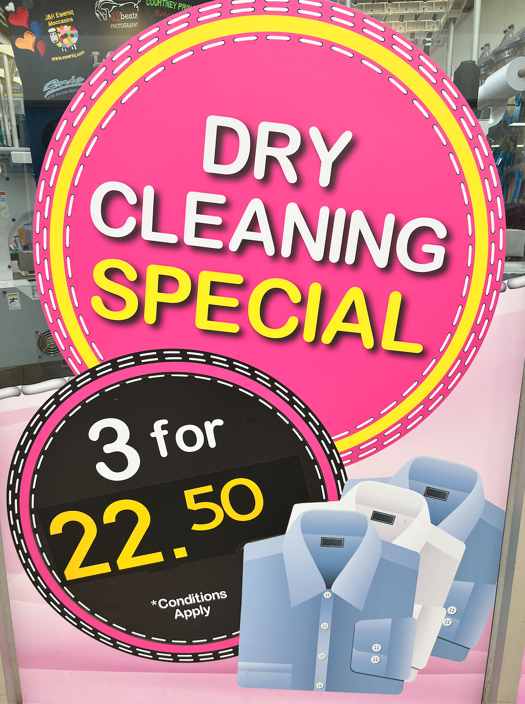 Logo Lady dry cleaning